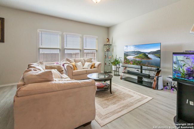 14550 Open Range Rd, House other with 4 bedrooms, 3 bathrooms and null parking in Lytle TX | Image 5