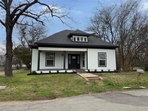 110 Mill St, Cumby, TX, 75433-2305 | Card Image