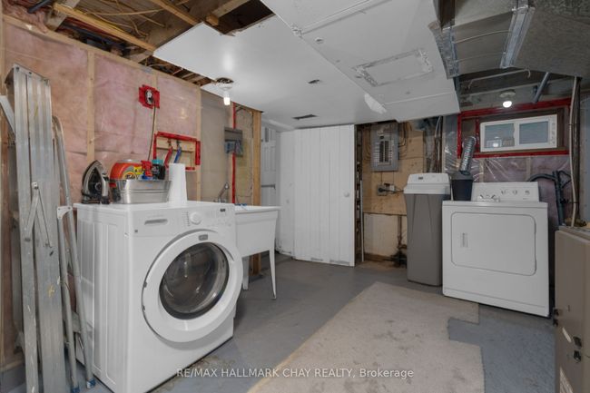 7 Napier St, House other with 3 bedrooms, 1 bathrooms and 7 parking in Barrie ON | Image 23