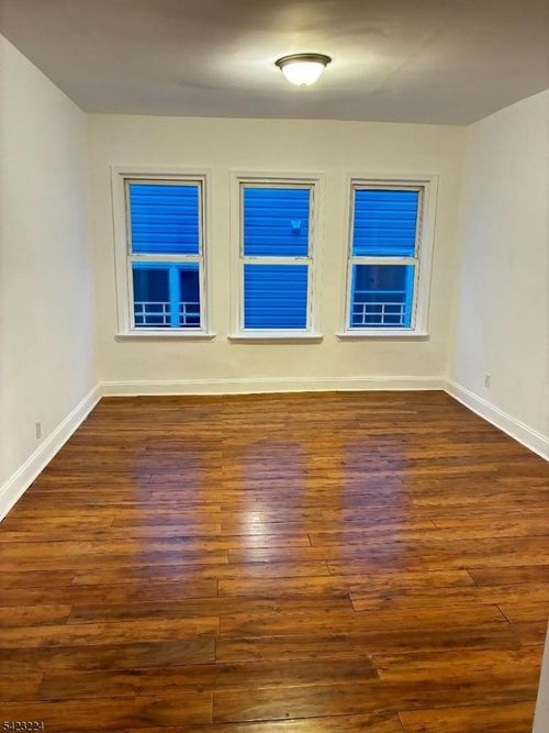 73 Wolcott Ter, Newark, NJ, 07112-1627 | Card Image