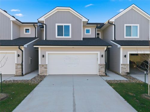6932 Poppy Ct, Johnston, IA, 50131 | Card Image