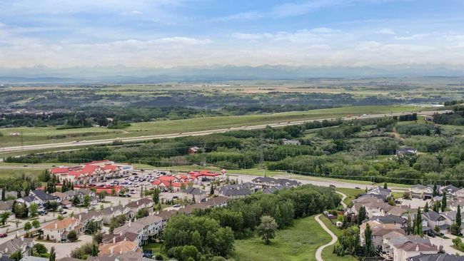 19 Rockyspring Green Nw, House other with 4 bedrooms, 4 bathrooms and 4 parking in Calgary AB | Image 45
