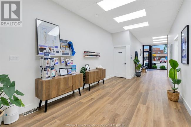 4667 Wyandotte St E, Home with 0 bedrooms, 0 bathrooms and null parking in Windsor ON | Image 18