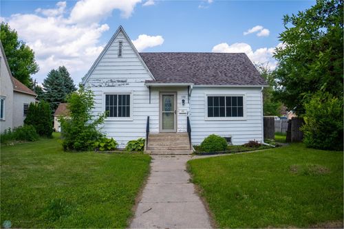 108 2nd St E, Ada, MN, 56510-1622 | Card Image