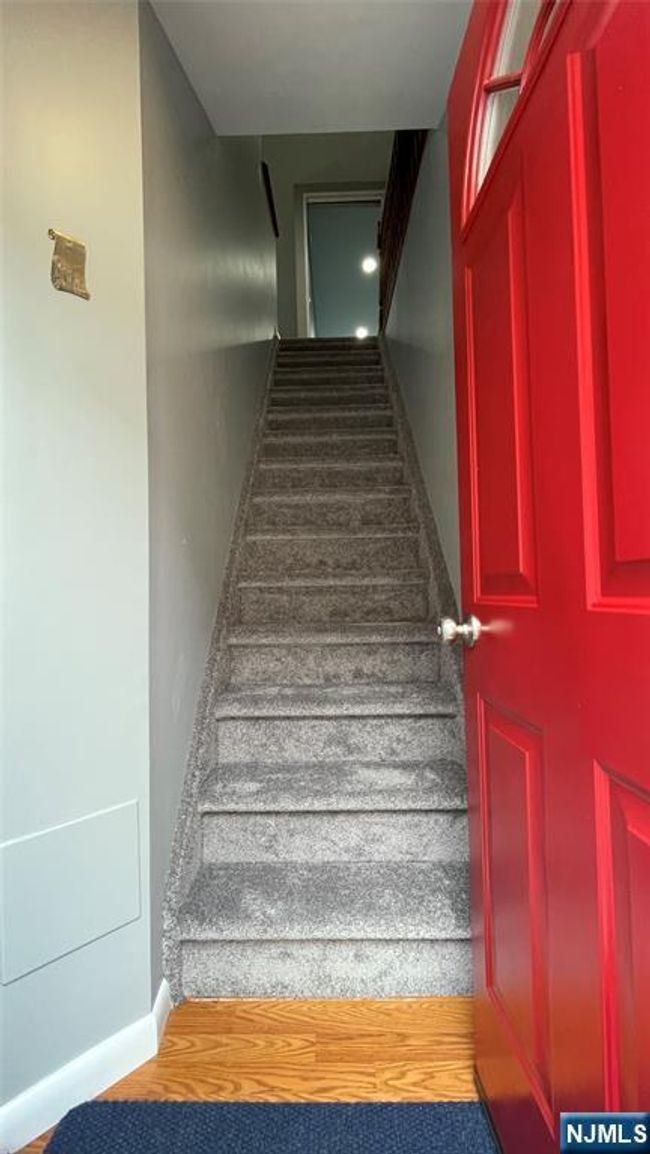 81 Lenox Ave, Home with 1 bedrooms, 1 bathrooms and null parking in Dumont NJ | Image 17