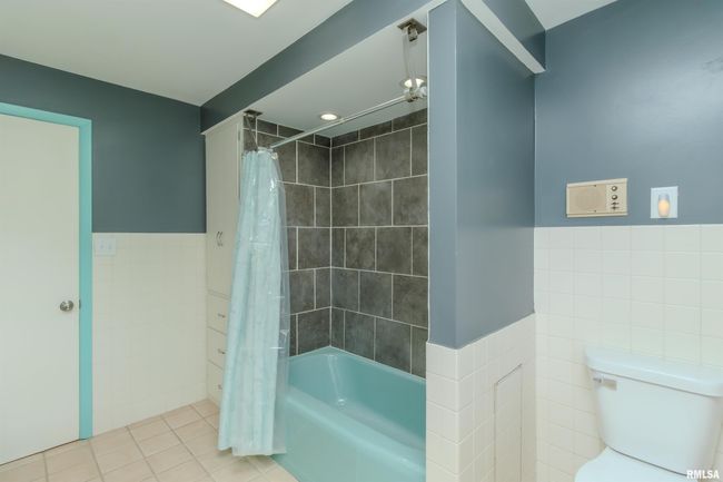 501 W High St, House other with 3 bedrooms, 2 bathrooms and null parking in Roanoke IL | Image 39