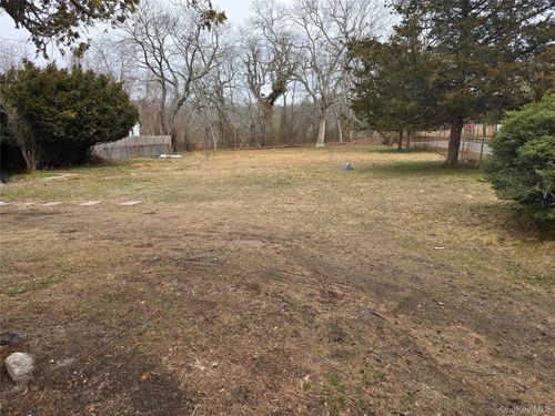 5 Cedar Rd E, Mastic Beach, NY, 11951-5121 | Card Image