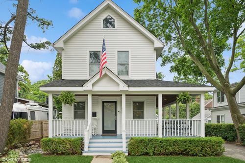 126 North Ave, Lake Bluff, IL, 60044-2134 | Card Image