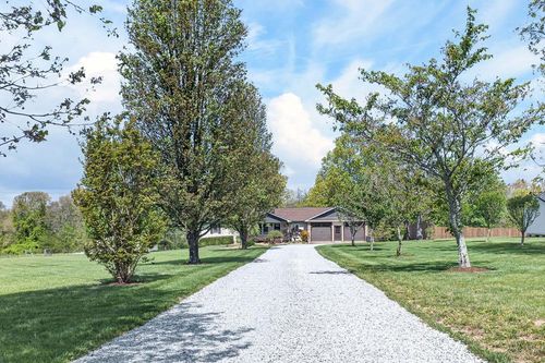 7668 Plateau Rd, Crossville, TN, 38571-2376 | Card Image