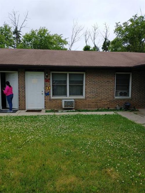 2809 31st St, Zion, IL, 60099-3035 | Card Image