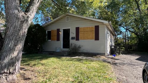 2378 Millerton St, Columbus, OH, 43232-4043 | Card Image