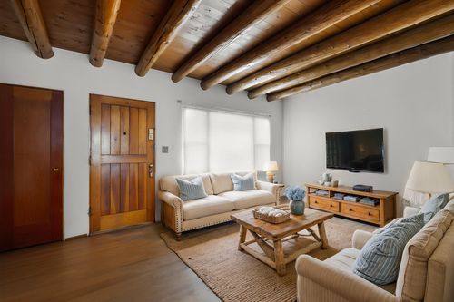 1920 Hopi Rd, Santa Fe, NM, 87505-3311 | Card Image