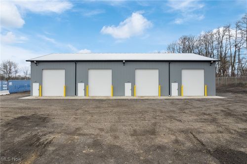 204 Trump Ave Ne, East Canton, OH, 44730-1628 | Card Image