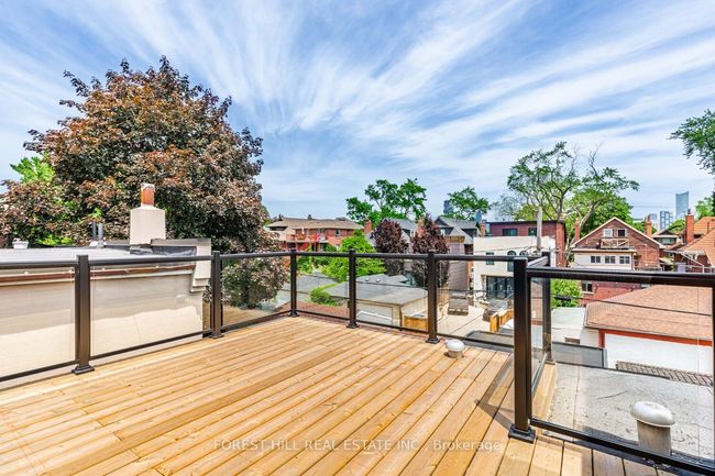 437 Euclid Ave, House attached with 5 bedrooms, 6 bathrooms and null parking in Toronto ON | Image 27