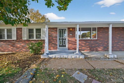 4099 Lockport Dr, Bridgeton, MO, 63044-2134 | Card Image