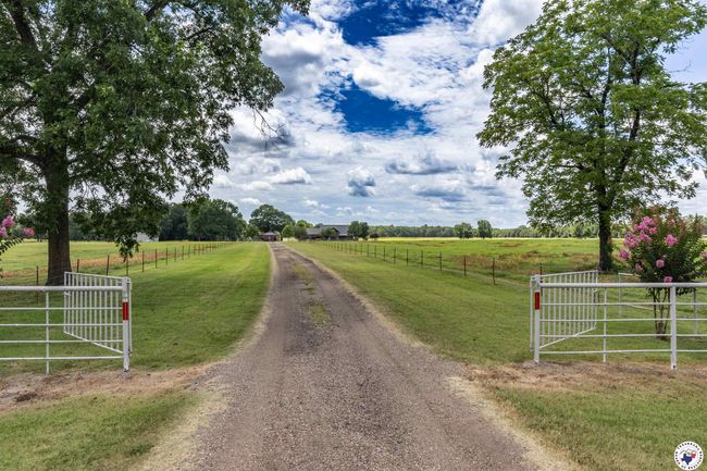 2011 N State Highway 8, House other with 3 bedrooms, 4 bathrooms and null parking in New Boston TX | Image 28