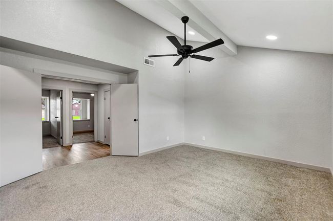 High ceilings in Primary bedroom | Image 25