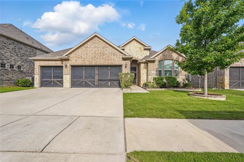520 Shoreline Ridge Dr, Little Elm, TX, 75068-1722 | Card Image