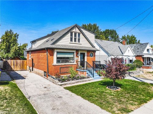 212 Rodgers Rd, Hamilton, ON, L8K3C4 | Card Image