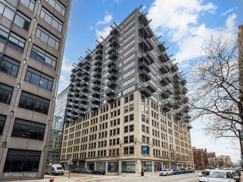 704-565 W Quincy St, Chicago, IL, 60661-2904 | Card Image