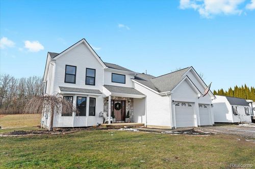 18320 Walnut Ln, Gregory, MI, 48137-9772 | Card Image