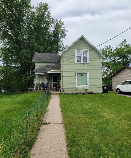 107 W Elroy Street, Elroy, WI, 53929 | Card Image