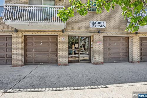 272-276 Walnut, Newark, NJ, 07105 | Card Image