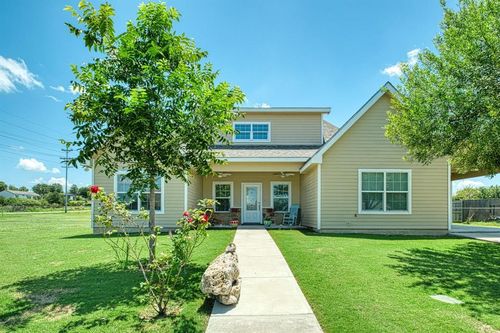 2409 Pecan St, Bastrop, TX, 78602-1522 | Card Image