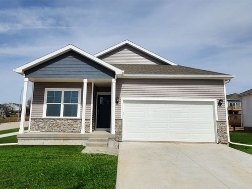 33 Verbena Lane Sw, Cedar Rapids, IA, 52404 | Card Image