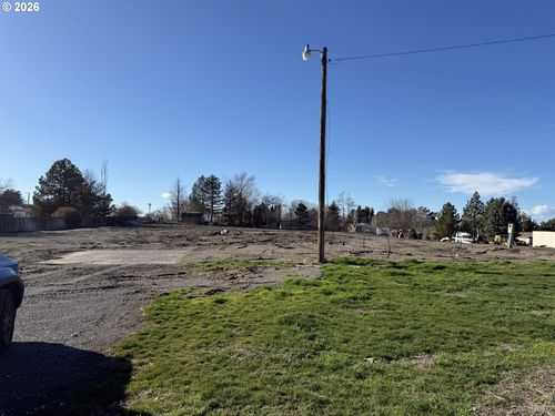 80490 Sagebrush Rd, Hermiston, OR, 97838 | Card Image