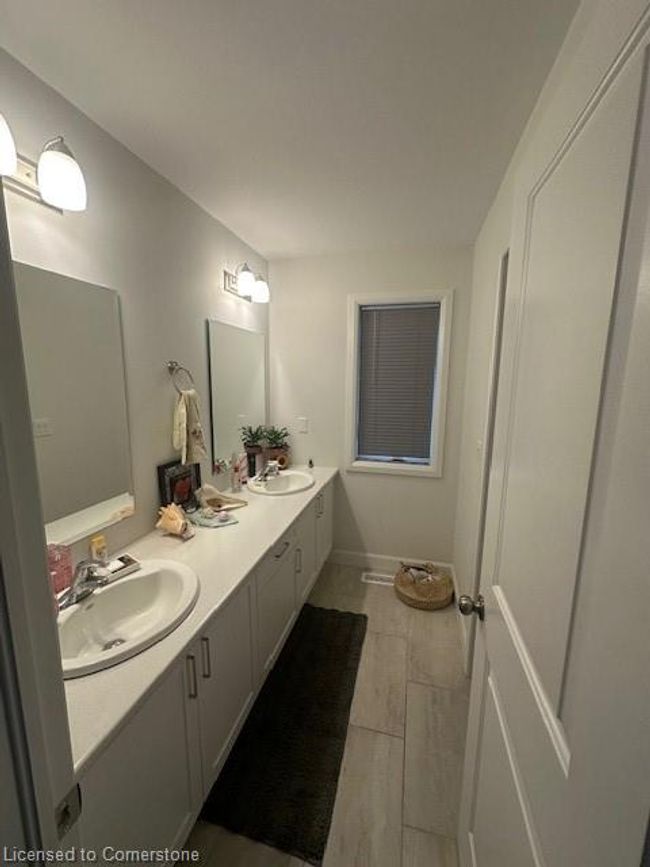 13 Erie Crt, House other with 4 bedrooms, 3 bathrooms and 6 parking in Amherstview ON | Image 15