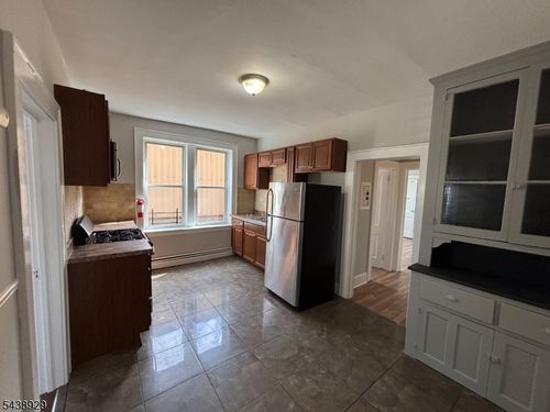 3-230 Watchung Ave, West Orange, NJ, 07052-5586 | Card Image