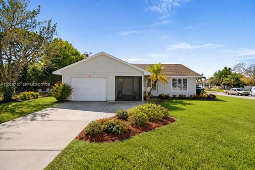 1526 Se Port St Lucie Blvd, Port St Lucie, FL, 34952-5450 | Card Image