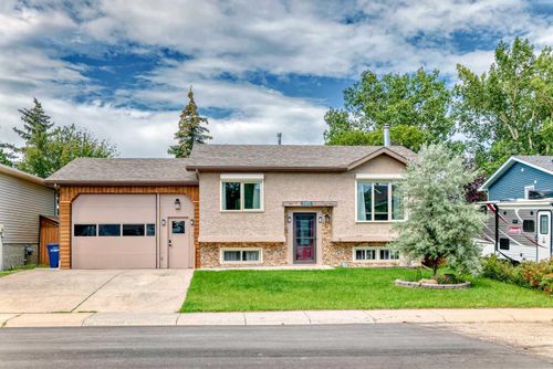 118 Ridgebrook Dr Sw, Airdrie, AB, T4B1A1 | Card Image