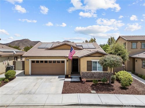 29314 Linden Pl, Lake Elsinore, CA, 92530-9116 | Card Image