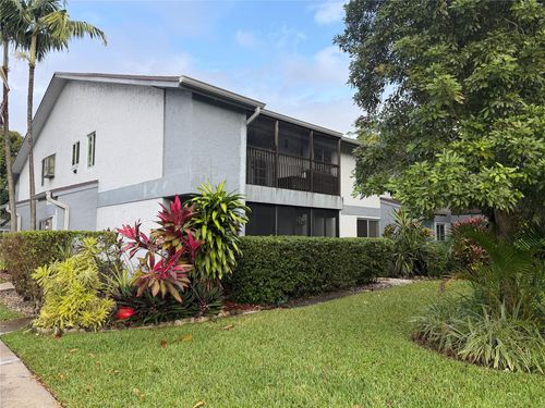 apt-204-2761 S Oakland Forest Dr, Oakland Park, FL, 33309-5659 | Card Image