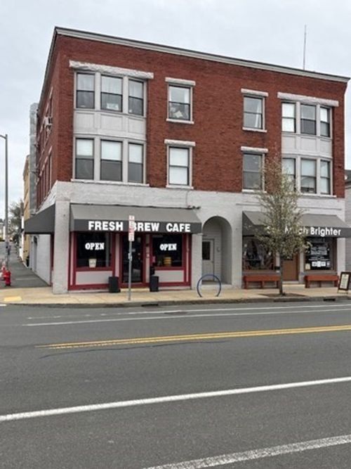 2l-287 Rantoul St, Beverly, MA, 01915-5747 | Card Image