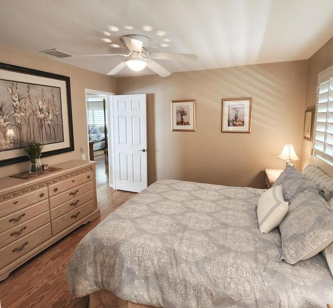 Cozy Guest Bed | Image 17