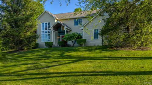 7322 Dartmoor Xing, Fayetteville, NY, 13066-2476 | Card Image