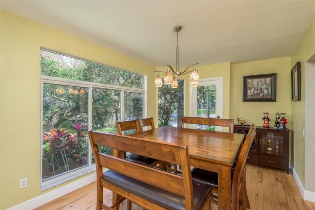 Dining Area | Image 11
