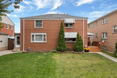 11247 S Avenue L, Chicago, IL, 60617-7034 | Card Image