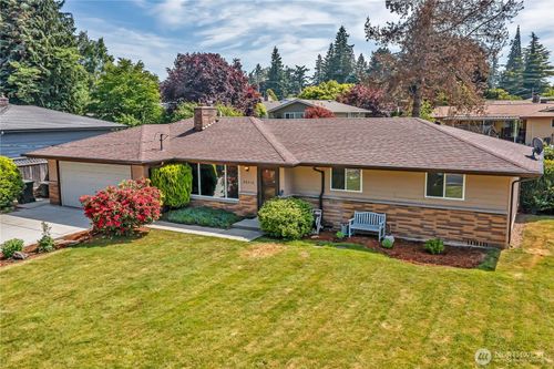 26210 144th Ave Se, Kent, WA, 98042-8152 | Card Image