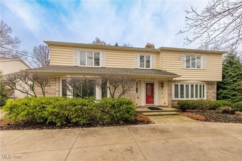 22650 S Woodland Road, Shaker Heights, OH, 44122 | Card Image