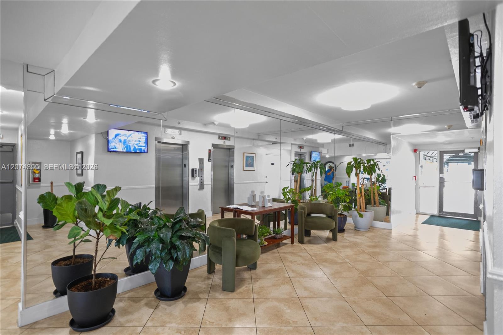 Residential in North Miami