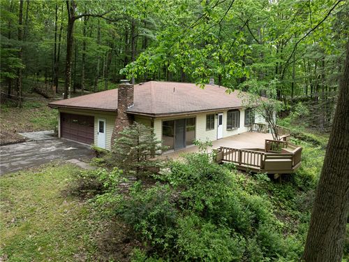 75 Noyes Rd, Vestal, NY, 13850-5613 | Card Image