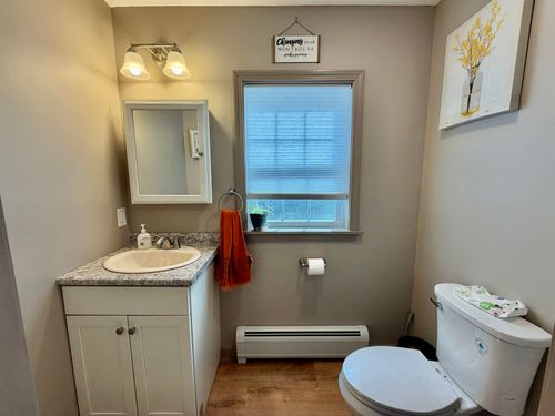 9 Depot St, Enfield, NH, 03748-3166 | Card Image