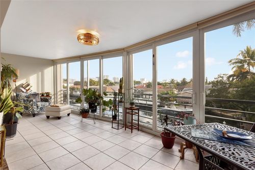 205-3050 Ne 47th Ct, Fort Lauderdale, FL, 33308-5356 | Card Image