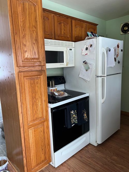 3734 Craig Dr, Flint, MI, 48506-2674 | Card Image