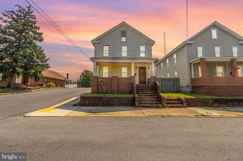 329 N High St, MARTINSBURG, WV, 25404-4421 | Card Image