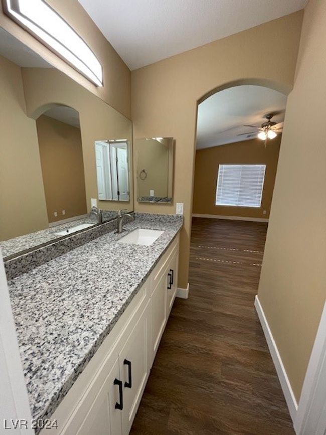 UNIT-101 - 6411 Rusticated Stone Ave, Townhouse with 2 bedrooms, 2 bathrooms and null parking in Henderson NV | Image 11